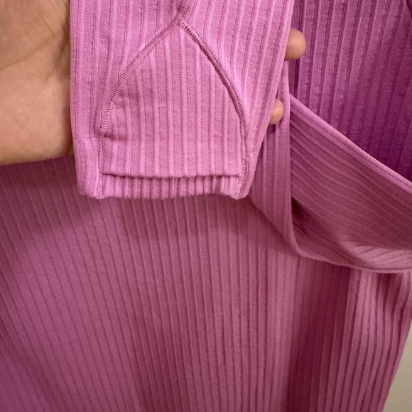 Lululemon Ribbed Long Sleeve Top Pink Purple Size 4 Thumbholes - Picture 8 of 11
